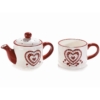 Teiera e tazza in ceramica con decori a cuore in rilievo